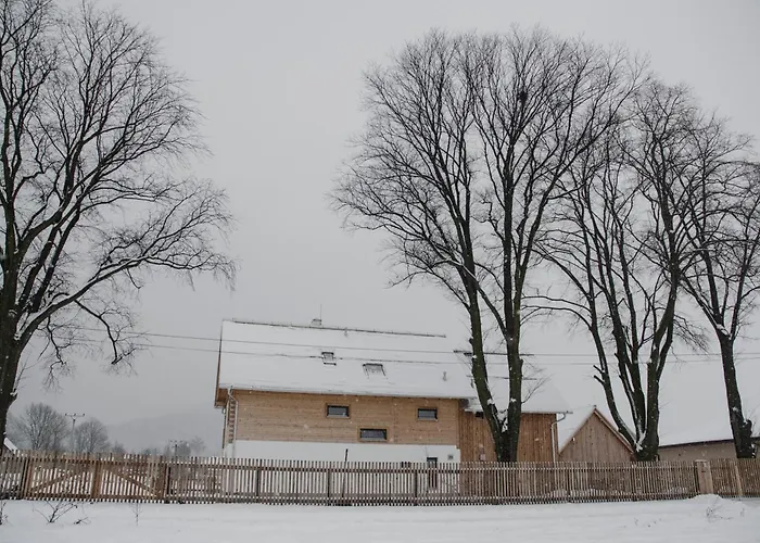 Dom Pod Lipami Blatnica